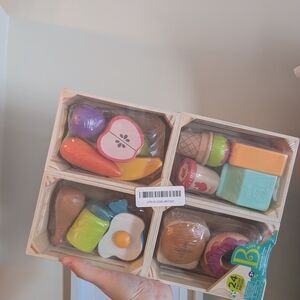 Wooden Play Food Set — Assorted Colors